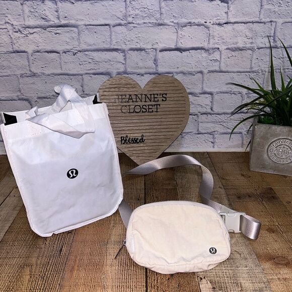 lululemon athletica Handbags - Lululemon Everywhere Belt Bag 1L
White Opal